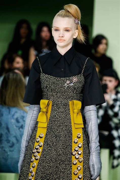 prada handy 2015|Prada dresses 2015.